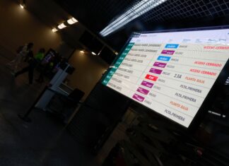 Adif suspende la circulación de trenes de alta velocidad entre Madrid y Córdoba, Sevilla, Málaga y Huelva este lunes Adif suspende la circulación de trenes de alta velocidad entre Madrid y Córdoba, Sevilla, Málaga y Huelva este lunes