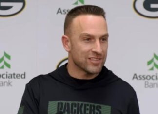 Dolphins to hire Packers DC Jeff Hafley as head coach Dolphins to hire Packers DC Jeff Hafley as head coach