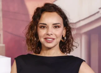 Una experta en cejas desvela el secreto de Chenoa para presumir de mirada con párpado caído Una experta en cejas desvela el secreto de Chenoa para presumir de mirada con párpado caído