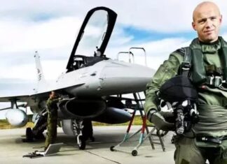 ‘He thought that if it worked for a fighter pilot, it might work for a football player as well’ ‘He thought that if it worked for a fighter pilot, it might work for a football player as well’