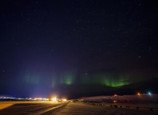 Istoria recentă a inuiților din Groenlanda: cum a contribuit o bază militară secretă a SUA la dispariția tăcută a unei lumi Istoria recentă a inuiților din Groenlanda: cum a contribuit o bază militară secretă a SUA la dispariția tăcută a unei lumi