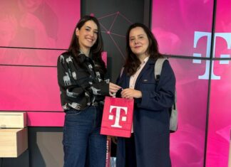 Crnogorski Telekom i Vijesti nagrađuju! Crnogorski Telekom i Vijesti nagrađuju!