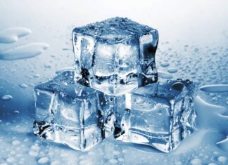 Microsoft admits Outlook might freeze when saving files to OneDrive Microsoft admits Outlook might freeze when saving files to OneDrive