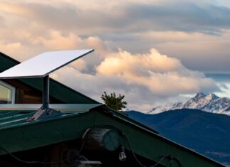 Starlink shakes up Australian internet market, now starts at A$69pm, no upfront hardware costs Starlink shakes up Australian internet market, now starts at A$69pm, no upfront hardware costs