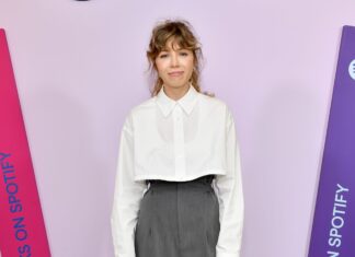 Jennette McCurdy’s Boyfriend: The Former ‘iCarly’ Star’s Dating History Jennette McCurdy’s Boyfriend: The Former ‘iCarly’ Star’s Dating History