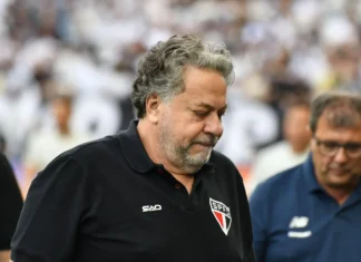 Julio Casares renuncia ao cargo de presidente do São Paulo Julio Casares renuncia ao cargo de presidente do São Paulo