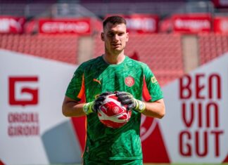 Čovjek koji je uništio Dominika Livakovića sada postao manji od makovog zrna: "Nemaš izbora!" Čovjek koji je uništio Dominika Livakovića sada postao manji od makovog zrna: "Nemaš izbora!"