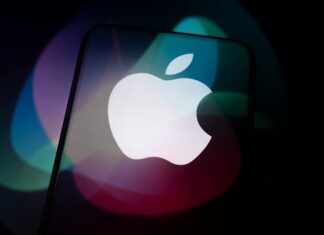 Apple is reportedly overhauling Siri to be an AI chatbot Apple is reportedly overhauling Siri to be an AI chatbot