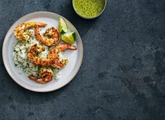 Feed Your Muscles With This High-Protein Shrimp and Rice Feast Feed Your Muscles With This High-Protein Shrimp and Rice Feast