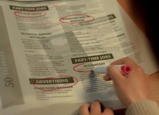 Advertised salaries up 3.8%, but SMEs can’t find workers Advertised salaries up 3.8%, but SMEs can’t find workers