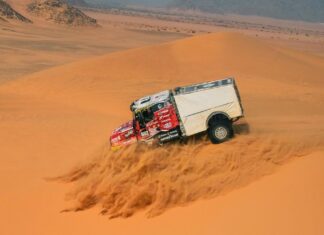 Macík se neomluvil, tohle lidské gesto mi chybí, řekl Loprais. A vidí zlaté světlo na konci tunelu Macík se neomluvil, tohle lidské gesto mi chybí, řekl Loprais. A vidí zlaté světlo na konci tunelu