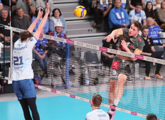 Od 0:2 do 3:2 w meczu PlusLigi. Faworyt walczył przez ponad trzy godziny Od 0:2 do 3:2 w meczu PlusLigi. Faworyt walczył przez ponad trzy godziny