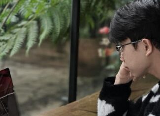 Nghịch lý của người lương 5 triệu muốn nhận thưởng Tết cỡ lương 50 triệu Nghịch lý của người lương 5 triệu muốn nhận thưởng Tết cỡ lương 50 triệu