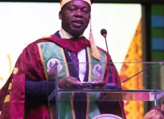 UNILAG Confers Honorary Doctorate On Wale Tinubu .Lauds His Contributions To Education UNILAG Confers Honorary Doctorate On Wale Tinubu .Lauds His Contributions To Education