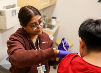 Is the flu shot linked to dysphonia? Here’s what the science says Is the flu shot linked to dysphonia? Here’s what the science says