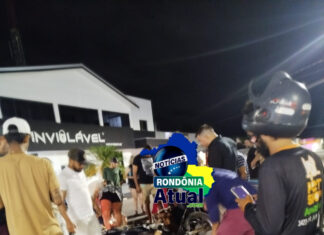 Grave acidente na T-21 em Ji-Paraná, deixou várias pessoas feridas na noite desta quinta-feira (22) Grave acidente na T-21 em Ji-Paraná, deixou várias pessoas feridas na noite desta quinta-feira (22)