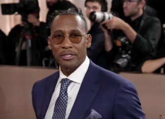 Raphael Saadiq Talks “Amazing” Oscar Nomination For ‘Sinners’ And Missing D’Angelo Raphael Saadiq Talks “Amazing” Oscar Nomination For ‘Sinners’ And Missing D’Angelo