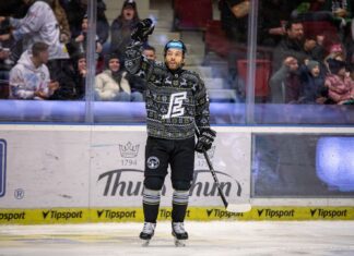 Jaks turpina terorizēt vārtsargus Čehijā, Batņam vēl vieni vārti Somijā Jaks turpina terorizēt vārtsargus Čehijā, Batņam vēl vieni vārti Somijā