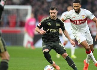 Niko Kovač na novom ispitu u Berlinu, pobjedom učvršćuje drugu poziciju na ljestvici Niko Kovač na novom ispitu u Berlinu, pobjedom učvršćuje drugu poziciju na ljestvici