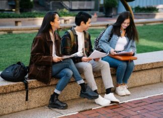 Student Guide to Creating aSuccessful College Experience Student Guide to Creating aSuccessful College Experience