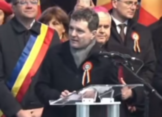 Nicușor Dan, huiduit și la Focșani, și la Iași în aceeași zi. Consilierul care îi interzice să umble teleleu o fi avut liber de Ziua Unirii Principatelor Nicușor Dan, huiduit și la Focșani, și la Iași în aceeași zi. Consilierul care îi interzice să umble teleleu o fi avut liber de Ziua Unirii Principatelor