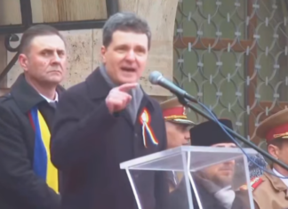 „Au murit oameni în decembrie 1989 pentru ca voi să aveți dreptul să huiduiți o autoritate a statului” – Nicușor Dan în timp ce era huiduit la Focșani „Au murit oameni în decembrie 1989 pentru ca voi să aveți dreptul să huiduiți o autoritate a statului” – Nicușor Dan în timp ce era huiduit la Focșani