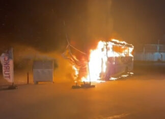 Facianın eşiğinden dönüldü: Kapıkule’de yolcu otobüsü yandı, Facianın eşiğinden dönüldü: Kapıkule’de yolcu otobüsü yandı,