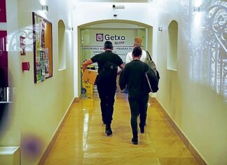 La Ertzaintza culpa a toda la Junta de Gobierno de Getxo del derribo ilegal del palacete La Ertzaintza culpa a toda la Junta de Gobierno de Getxo del derribo ilegal del palacete