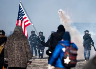 Federal Agents Kill ICU Nurse in Minneapolis Federal Agents Kill ICU Nurse in Minneapolis