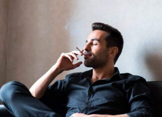 Românii care s-au lăsat acu’ 10 ani de fumat își pot permite acum de mâncare Românii care s-au lăsat acu’ 10 ani de fumat își pot permite acum de mâncare