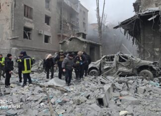 Ziua 1432 Peste 100 de drone și rachete deasupra Ucrainei. Noi discuții trilaterale duminica viitoare. Zelenski e în Lituania Ziua 1432 Peste 100 de drone și rachete deasupra Ucrainei. Noi discuții trilaterale duminica viitoare. Zelenski e în Lituania