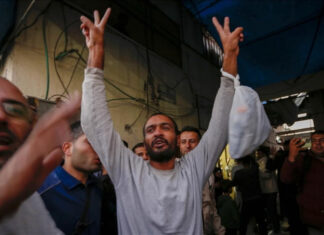 İsrail, alıkoyduğu 7 Filistinli esiri serbest bıraktı İsrail, alıkoyduğu 7 Filistinli esiri serbest bıraktı