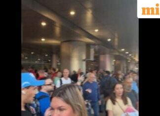 Panicked fliers abruptly evacuated from Miami airport, video emerges Panicked fliers abruptly evacuated from Miami airport, video emerges