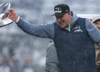 These 6 teams could’ve had Mike Vrabel leading them to a Super Bowl, but they passed These 6 teams could’ve had Mike Vrabel leading them to a Super Bowl, but they passed