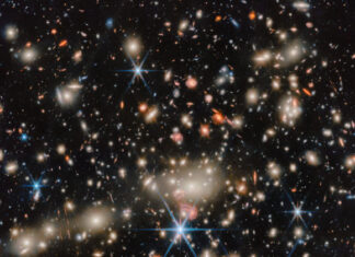 Webb Sees Lensing Galaxy Cluster in Leo Webb Sees Lensing Galaxy Cluster in Leo