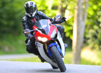 You Can Use Apple CarPlay On A Motorcycle — Here’s How You Can Use Apple CarPlay On A Motorcycle — Here’s How