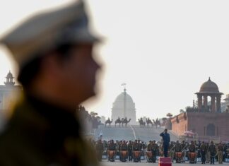 Delhi traffic alert! Avoid these routes for Beating Retreat dress rehearsal today Delhi traffic alert! Avoid these routes for Beating Retreat dress rehearsal today