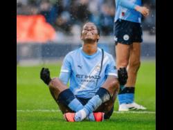 Shaw nets winning goal Shaw nets winning goal