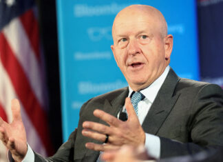 Zlato nastavlja strmoglav rast, unca preskočila 5100 dolara Zlato nastavlja strmoglav rast, unca preskočila 5100 dolara