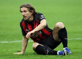 Legenda bivše Jugoslavije udarila po Modriću: „Pižon je za njega tri klase iznad“ Legenda bivše Jugoslavije udarila po Modriću: „Pižon je za njega tri klase iznad“