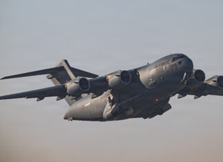 SUA anunţă un exerciţiu militar aerian în Orientul Mijlociu. Iranul spune că poate bloca Strâmtoarea Ormuz dacă este atacat SUA anunţă un exerciţiu militar aerian în Orientul Mijlociu. Iranul spune că poate bloca Strâmtoarea Ormuz dacă este atacat