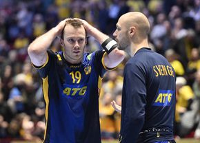 ȘOC la Europeanul de handbal! Ungaria produce surpriza, iar favorita grupei NU mai e la mâna ei » INCREDIBIL: 4 din 6 echipe au șanse la semifinale în ziua decisivă ȘOC la Europeanul de handbal! Ungaria produce surpriza, iar favorita grupei NU mai e la mâna ei » INCREDIBIL: 4 din 6 echipe au șanse la semifinale în ziua decisivă