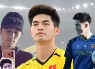 Nguyễn Đình Bắc và dàn cầu thủ U23 Việt Nam động viên thủ môn Trần Trung Kiên Nguyễn Đình Bắc và dàn cầu thủ U23 Việt Nam động viên thủ môn Trần Trung Kiên