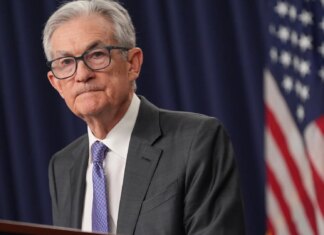 La Fed congela los tipos de interés por la debilidad del empleo y una inflación elevada La Fed congela los tipos de interés por la debilidad del empleo y una inflación elevada