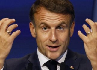 Legea Macron: după pașaportul sanitar, apare pașaportul digital pentru urmărirea indivizilor pe rețelele sociale Legea Macron: după pașaportul sanitar, apare pașaportul digital pentru urmărirea indivizilor pe rețelele sociale