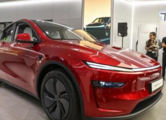 Tesla profits are down despite record levels of production Tesla profits are down despite record levels of production