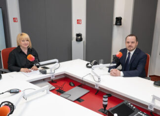 Ministrul Sănătății, Alexandru Rogobete, la RFI: Unii bolnavi vor fi scutiți de la neplata primei zile de concediu medical. Normele de aplicare a OUG sunt gata Ministrul Sănătății, Alexandru Rogobete, la RFI: Unii bolnavi vor fi scutiți de la neplata primei zile de concediu medical. Normele de aplicare a OUG sunt gata