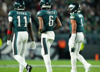 The pros and cons of being the Eagles’ offensive coordinator The pros and cons of being the Eagles’ offensive coordinator