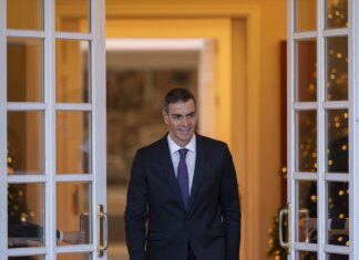 Sánchez más cerca de recomponer su Gobierno con la migración y sus distintas visiones para España y Cataluña Sánchez más cerca de recomponer su Gobierno con la migración y sus distintas visiones para España y Cataluña