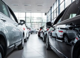 India, la cuarta economía del mundo, aplicaba un arancel del 110 por ciento a los coches europeos. Lo ha bajado al 10 India, la cuarta economía del mundo, aplicaba un arancel del 110 por ciento a los coches europeos. Lo ha bajado al 10